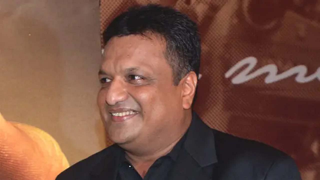 Bollywood Vanity Vans Demand